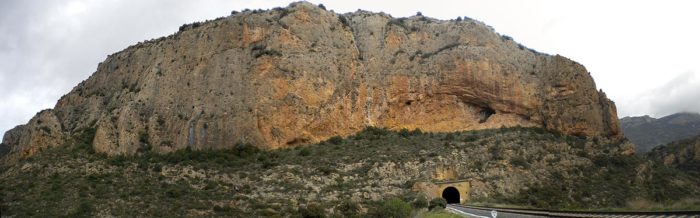 A l'extrem est de la Paret de la Formiguera trobem la via Catefer